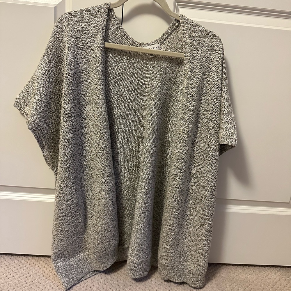 Aritzia Community ionic cape cardigan. Size XXS.